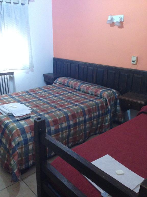 Hotel Gure Echea Villa Carlos Paz Bilik gambar